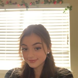 Meet your Posher, Gabby